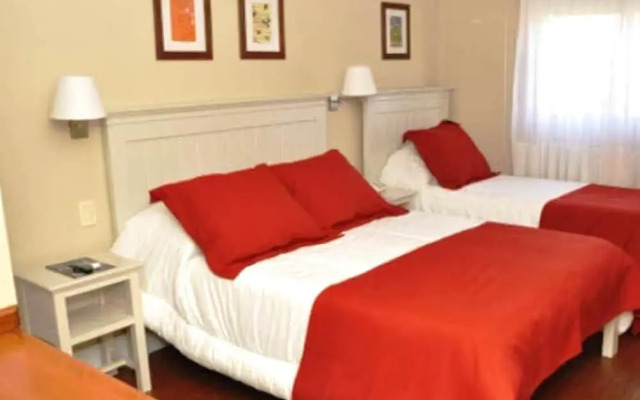 Hotel Ayres Colonia