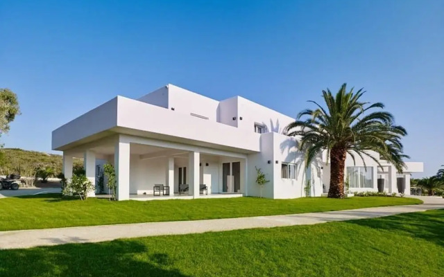 Tiamo Secrets Leading Villas White House
