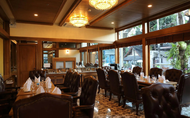 Peak Nimman Prestige Hotel