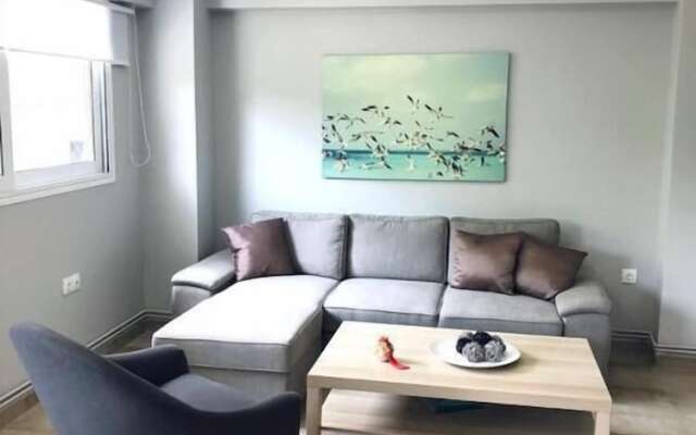 Charming Apartment in Faliro