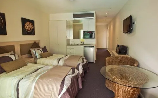 Pacific Blue Apartment 142, 265 Sandy Point Road