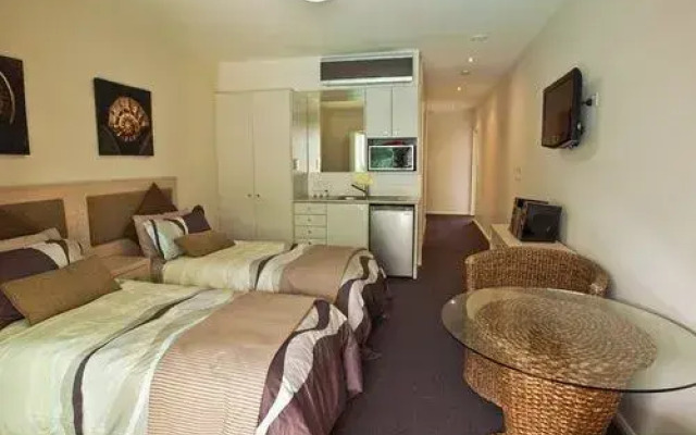 Pacific Blue Apartment 142, 265 Sandy Point Road