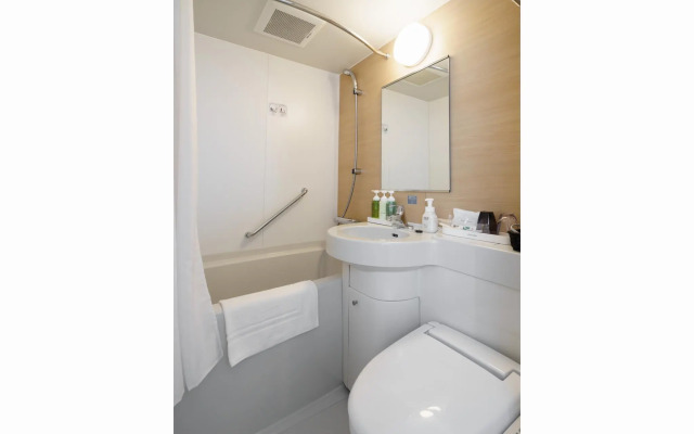 Отель Smile Hotel Shinagawasengakujiekimae