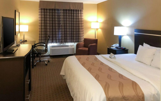 Quality Inn & Suites Sun Prairie Madison East