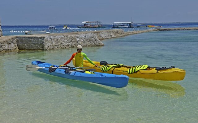 Costabella Tropical Beach Hotel