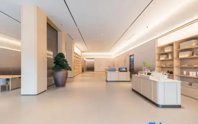 JI Hotel (Qinhuangdao Railway Station Wanda Plaza)