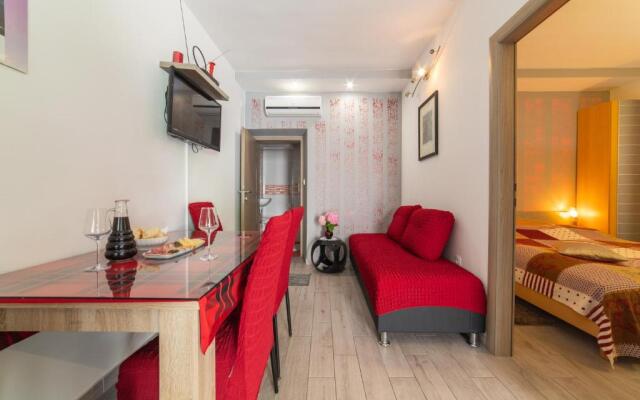 Apartments villa Mira