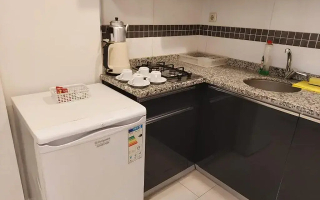 Class Suit Residence