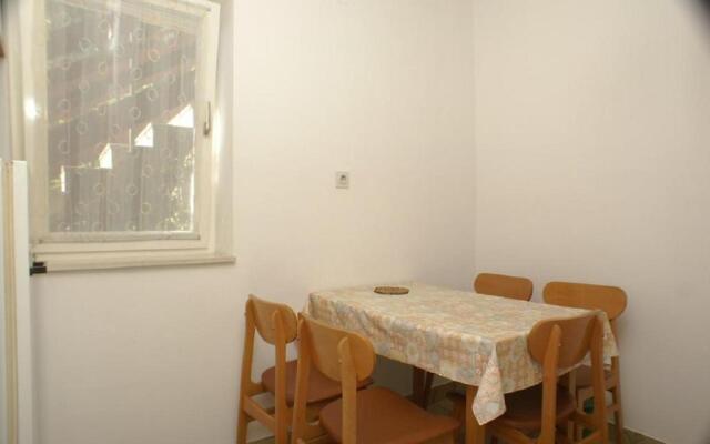 Apartments Mirja - 50m from the sea