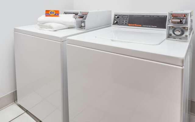 Super 8 Ottawa Starved Rock