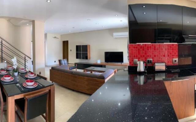 66 Dorp Street Apartment