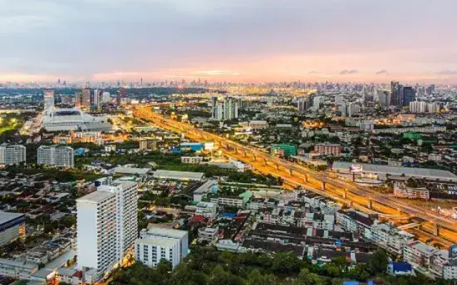 Avana Bangkok Hotel & Convention Centre
