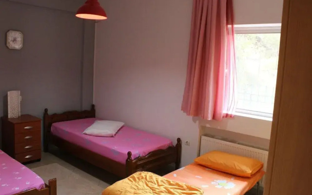 LEVY'S Place Athens Airport