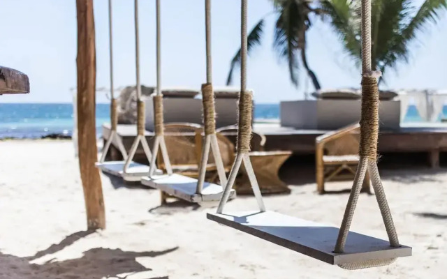 Roc Luxe Tulum