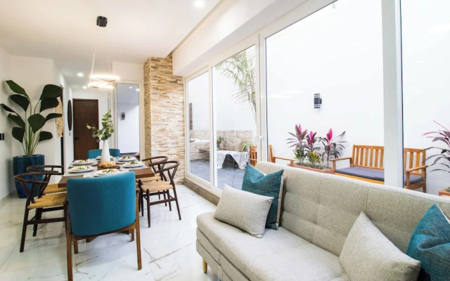 Serene Stylish Stay Roof Pool and Lounge