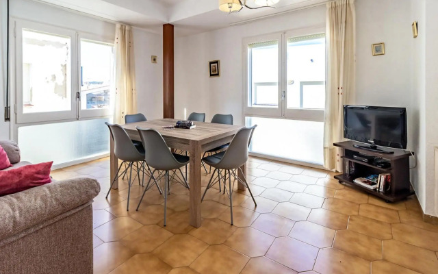 PORT DE LLANÇÀ 35 Apartamento céntrico en el puerto