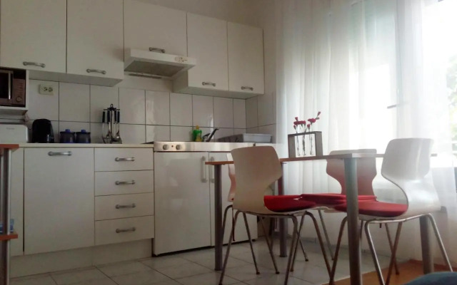 Apartments Fani 3421