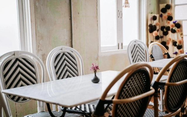 Azure Hostel Bangkok