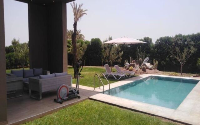 Palms Edge