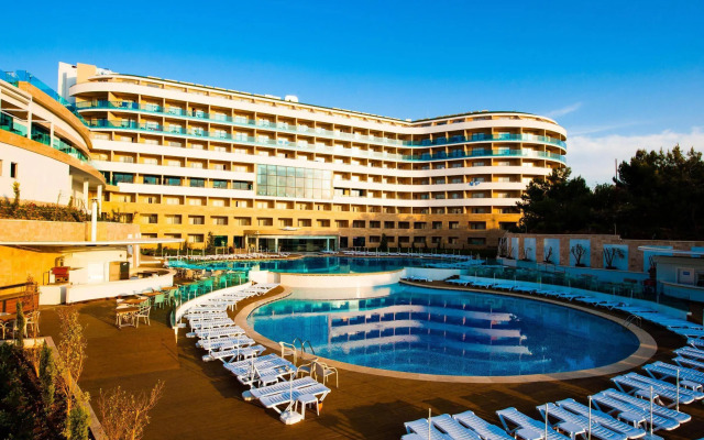 A Good Life Utopia Family Resort