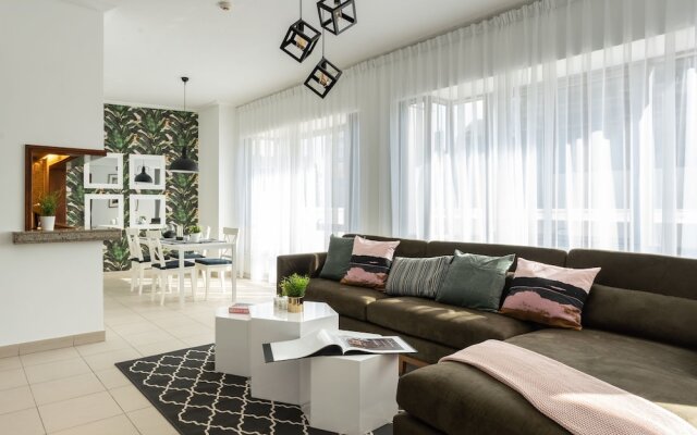 One Perfect Stay - South Ridge