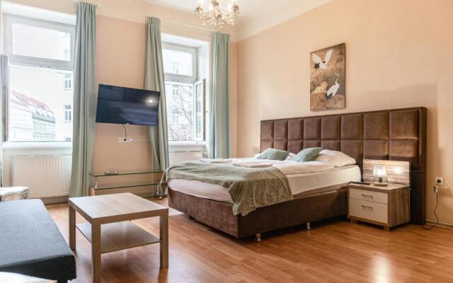 Spacy 2BR Apt. Ideal For Longstays