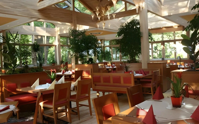 Hotel & Restaurant Waldschloss