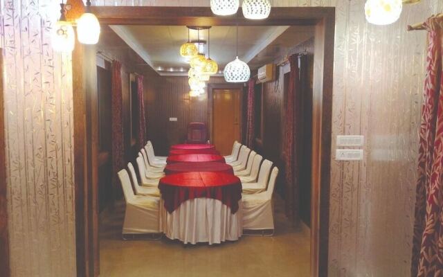 The Royal Suites