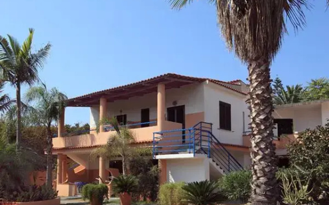 Esmeraldo Residence