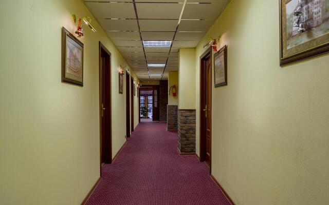 Pijpun Piha Hotel