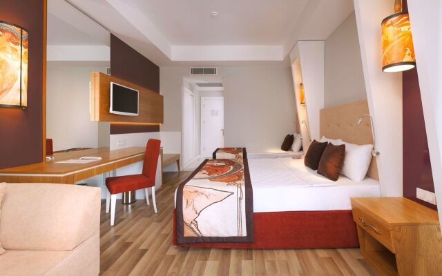 Side Orange Palace - All inclusive