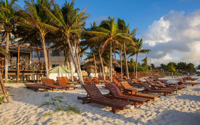 Hotel & Beach Club Ojo de Agua