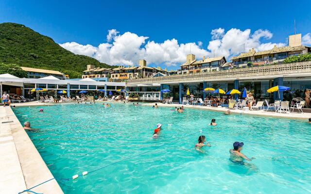 Studio vista mar pé na areia no Santinho STO2208