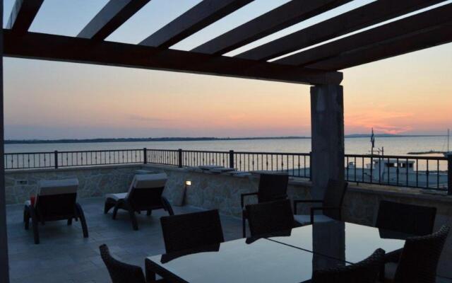 Sea View Apartments Nina - AE1021