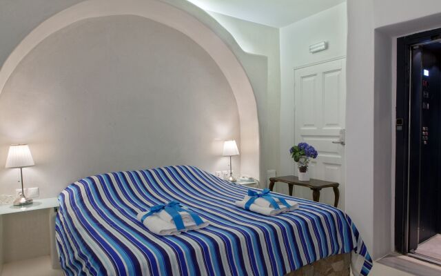 Tinos Aqua Palazzo