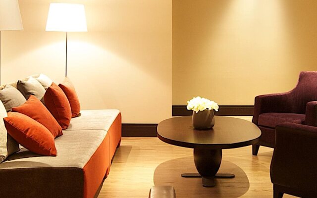 53 Hotel