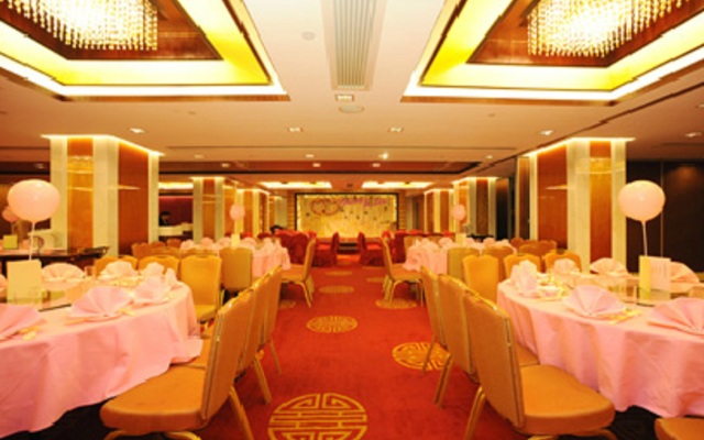 Hotel Emperor - Macau