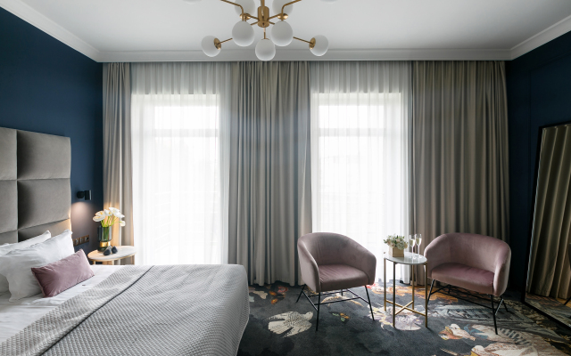 Queen Boutique Hotel