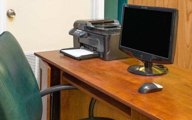 Super 8 by Wyndham Biloxi