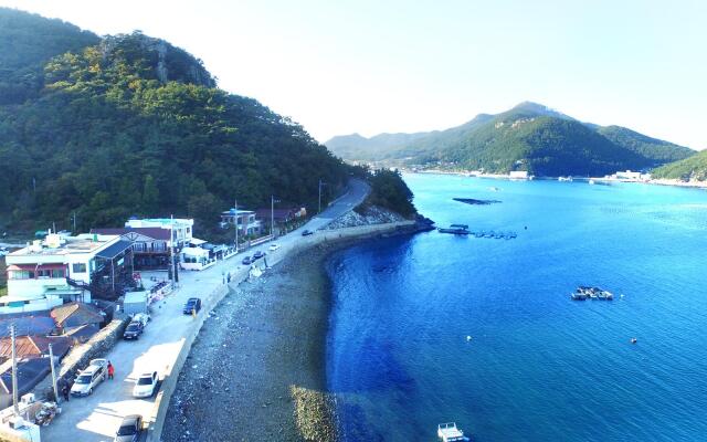 Tongyeong Noonapae Bada Pension