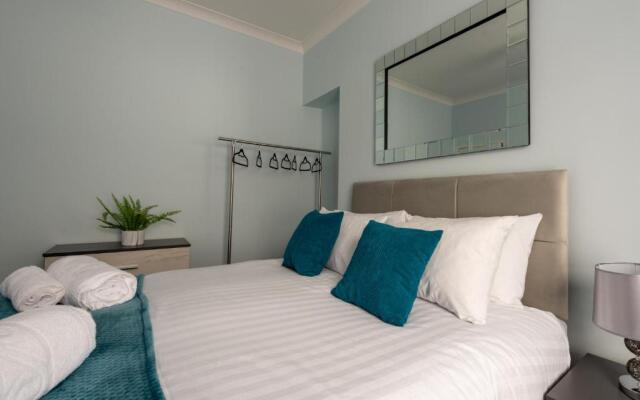 St James Place 4 bed Apt with ALTIDO