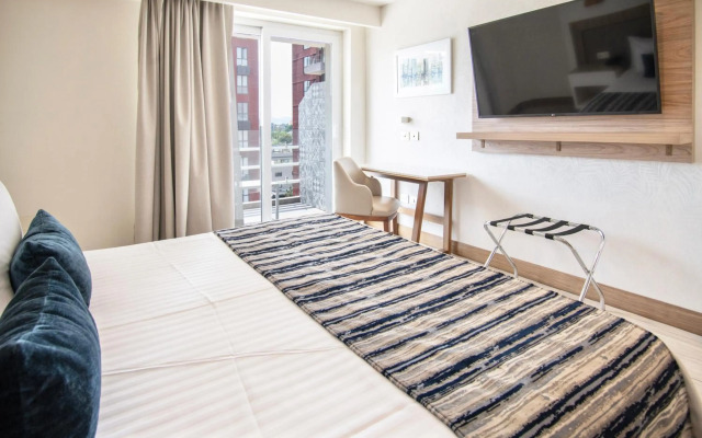 Hotel Velvet Plaza
