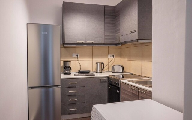 Best House Evmenous Pagrati Athens