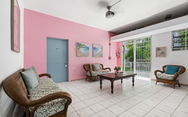 Borinquen Beach Inn