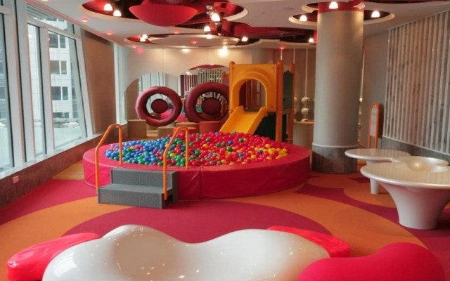 Kowloon Harbourfront Hotel