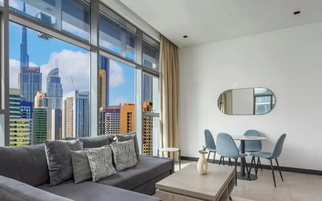 LUX 15 Northside Burj Khalifa View Suite