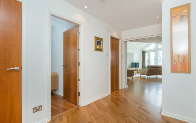 403 Portland Gardens Penthouse Apartment