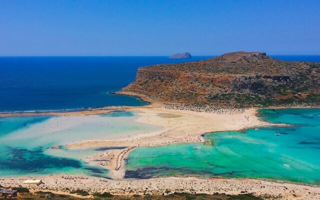 Posto studio 2 chania crete 100 m from the beach
