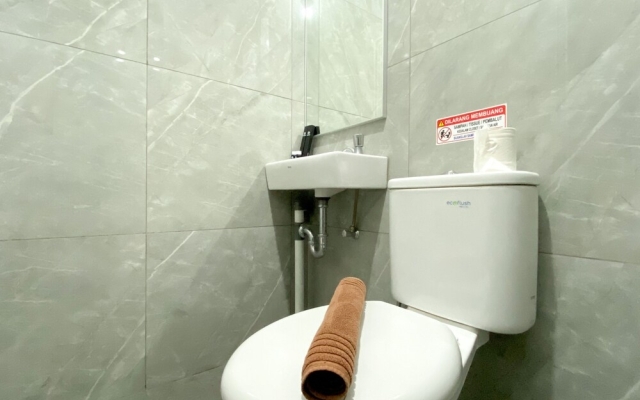 Homey And Modern Studio At Sayana Bekasi Apartment