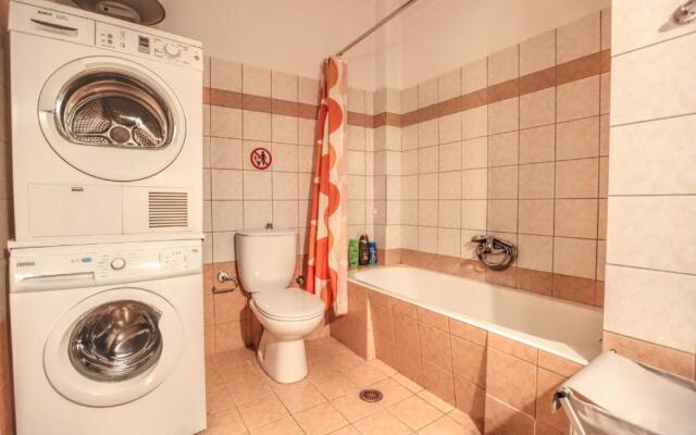 Grand Meteora Central Luxury Apartment